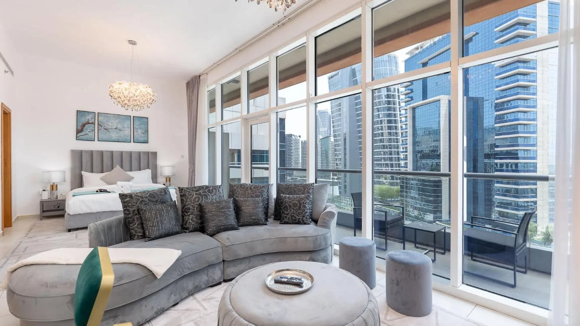Dazzling Studio In Business Bay With Stunning Views Dubai